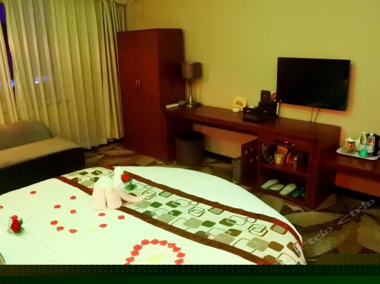 浪漫情侣主题房