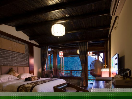 豪华阳光庭院观景大床房