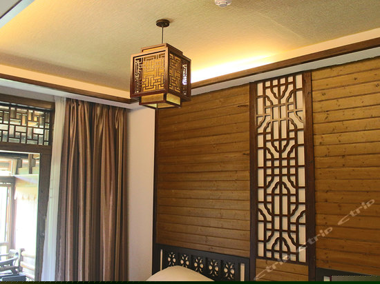 朱楼翠阁观景房