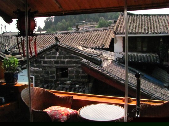 河边观景大床房