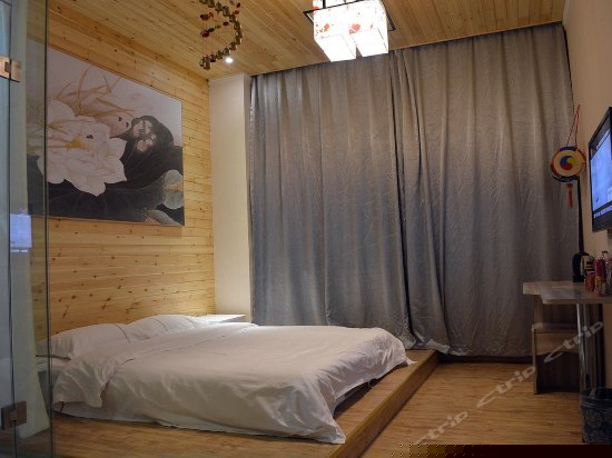 高丽山水创意房