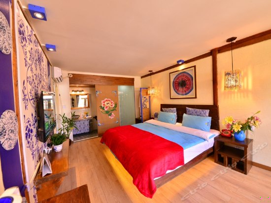 纳西明清大床房