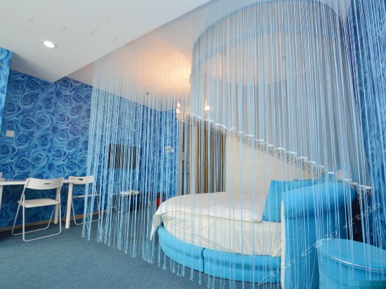 时尚主题情人房