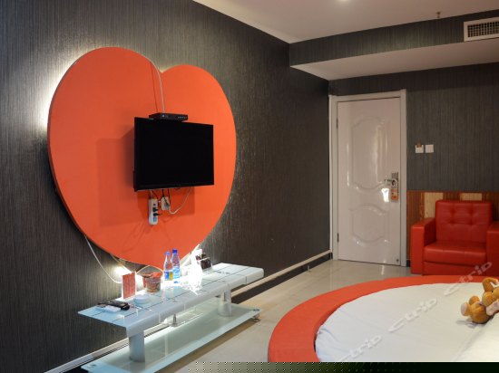 精品主题浪漫圆床房