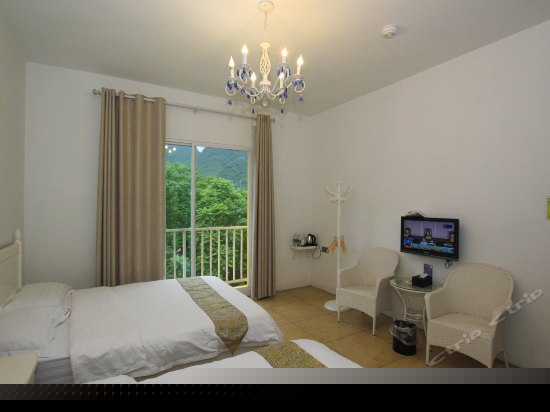 现代简约风格家庭房