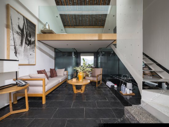 小汤池阁楼星空复式海景房