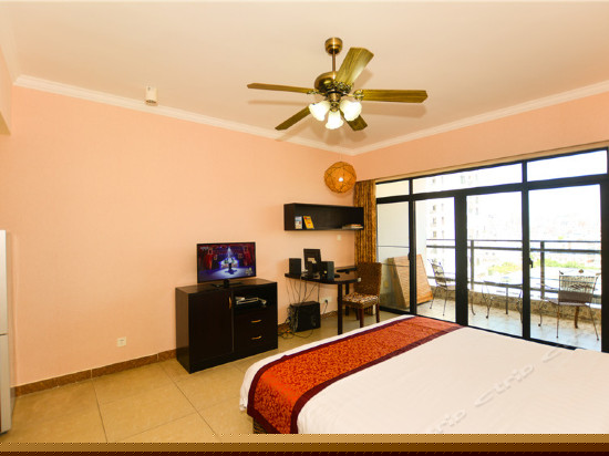 高级海景电脑大床房