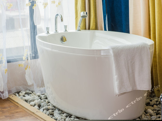 高级山景花园套房