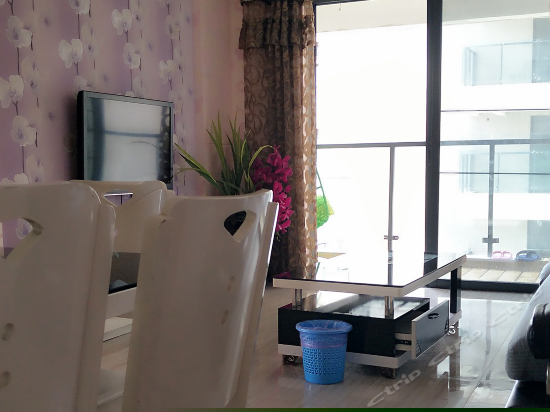 温馨时刻园景两室一厅家庭套房