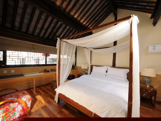 庭院星空复式大床房