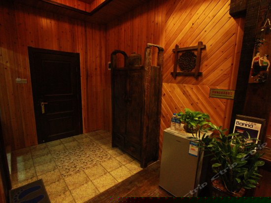 豪华风情大床房