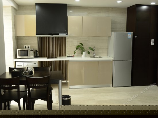 精品市景大床房