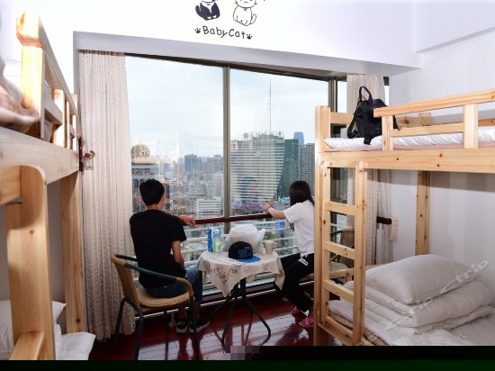 女生六人间床位