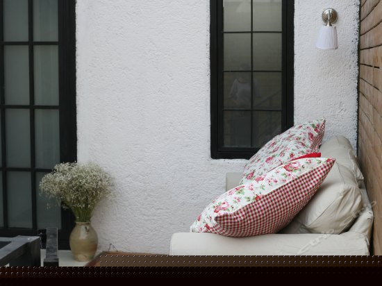 二楼梦影云端套房