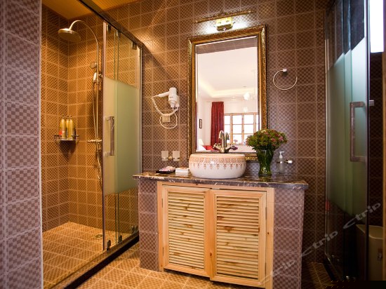 雪山蜜月观景房