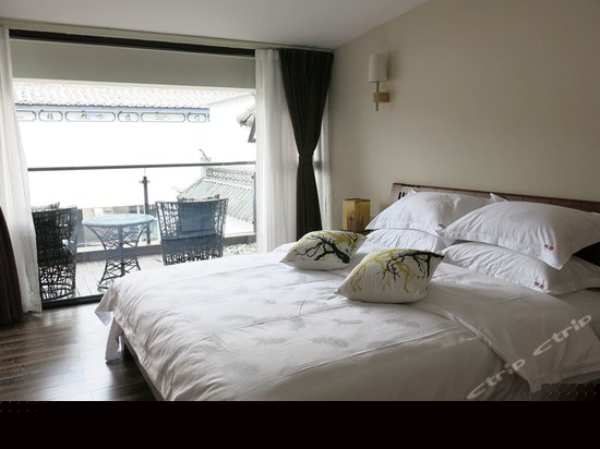 阳台大床房