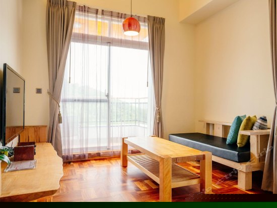 星光豪华四人房