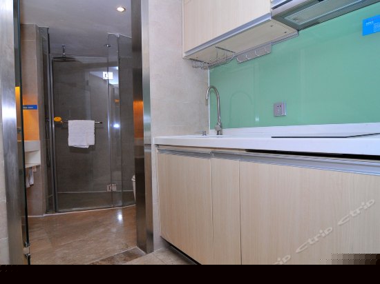 浪漫港湾大床房