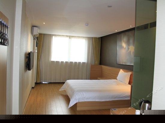 i Bigger（B格大床房）