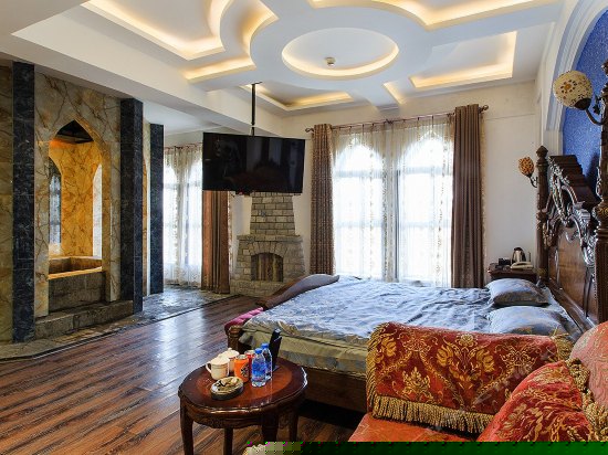 VIP主题室内温泉客房