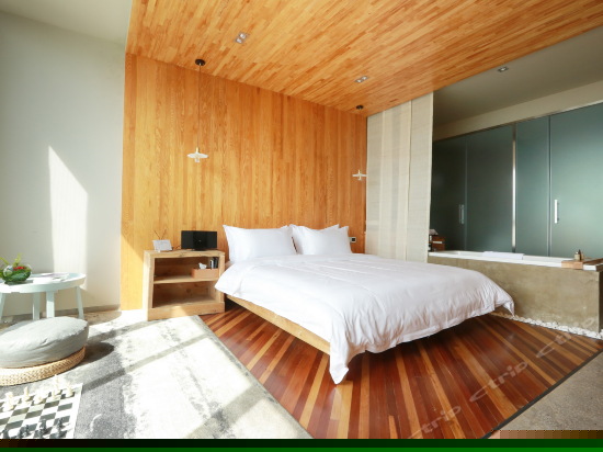 最美夕阳海景大床房