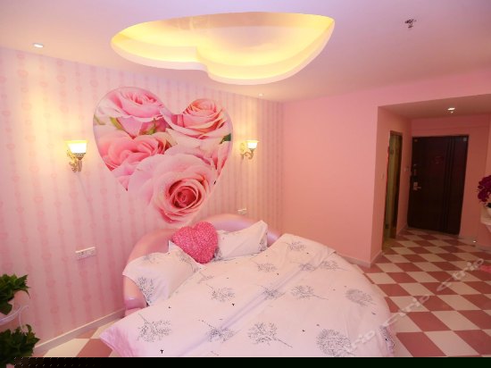 奇趣动感电动床房