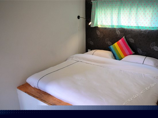 一楼初晴大床房