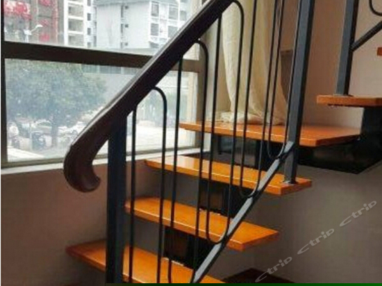 loft复式家庭房