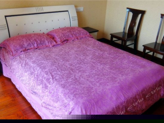 豪华园景套二房