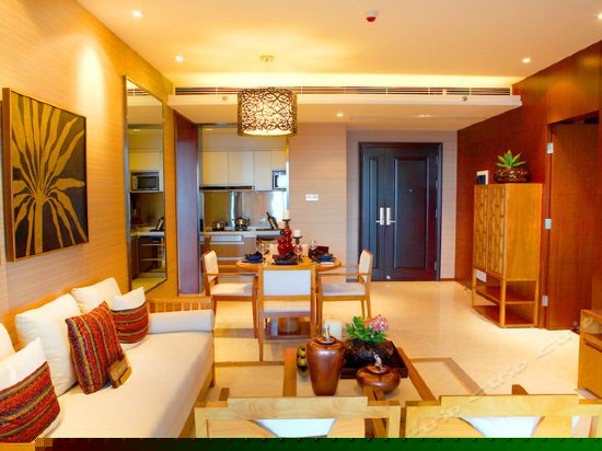 蓝天海景家庭套房