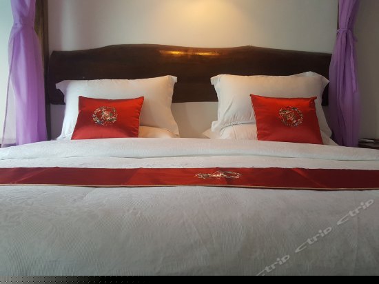 凤栖花语-观景阳台超级大床房