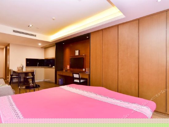 城景豪华家庭大床房(无窗)