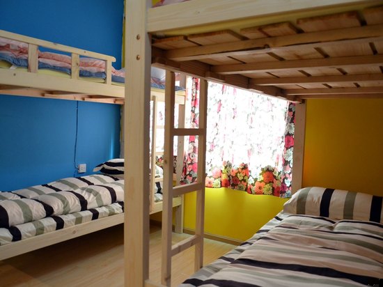 女生四人房（床位房）