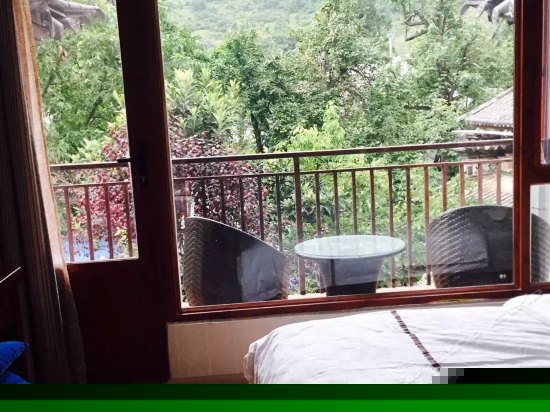 微雨梨花标准间