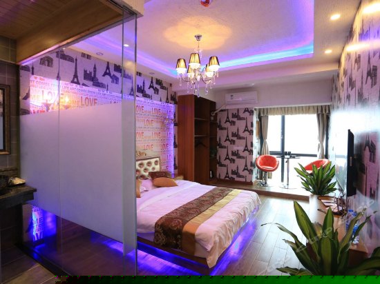 摩登都市大床房