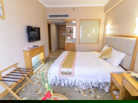 豪华商务大床房