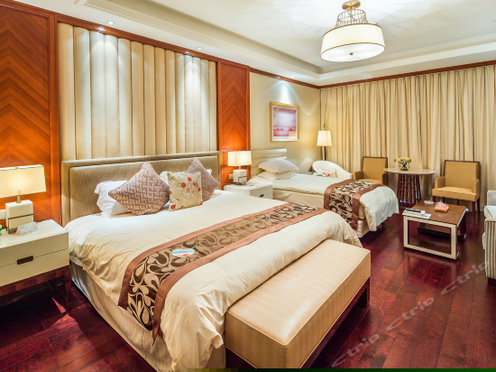 海景家庭双床房