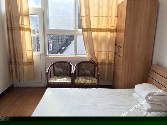 双人间(床位)(含三餐)