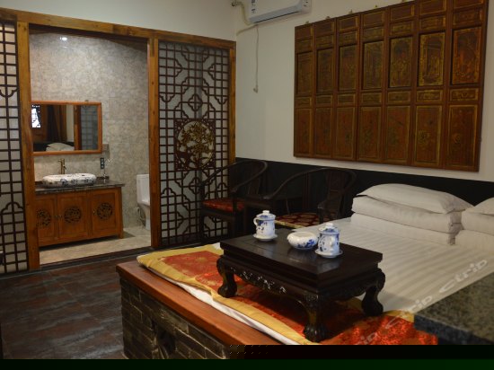 豪华窑洞土炕房