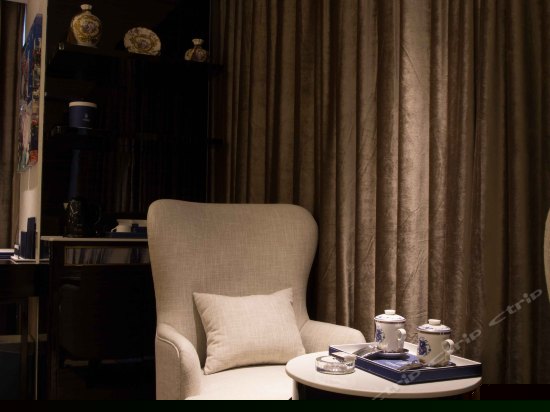 豪华景观大床房