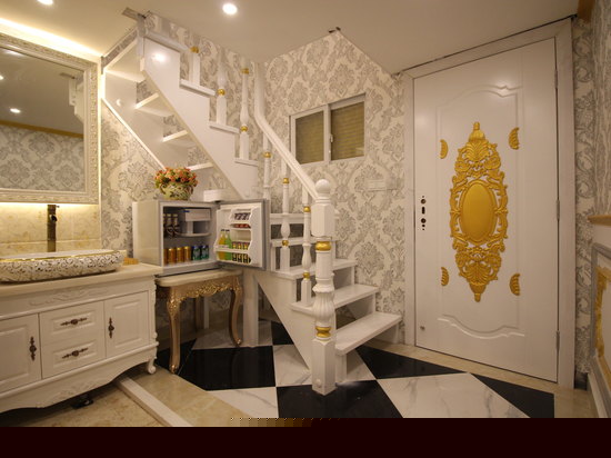 豪华宫廷复式LOFT家庭房