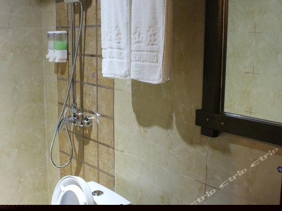 瑶台琼室架子床房