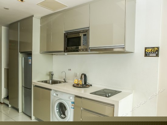 豪华城景大床房