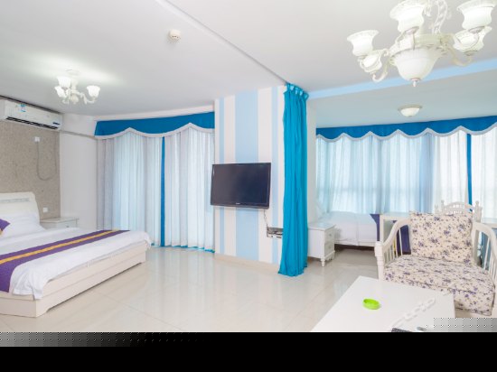 豪华园景家庭房