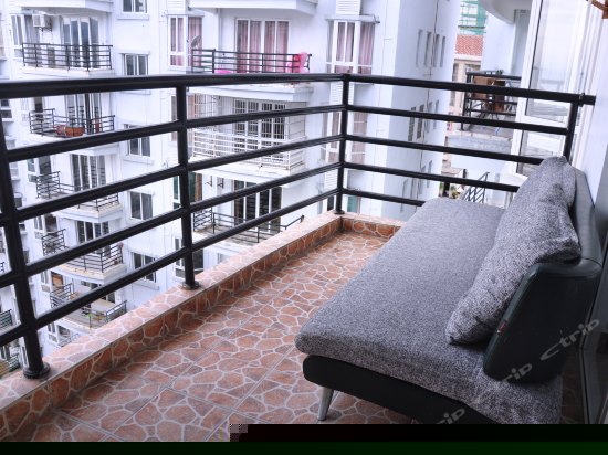 梦马人阳台海景大床房