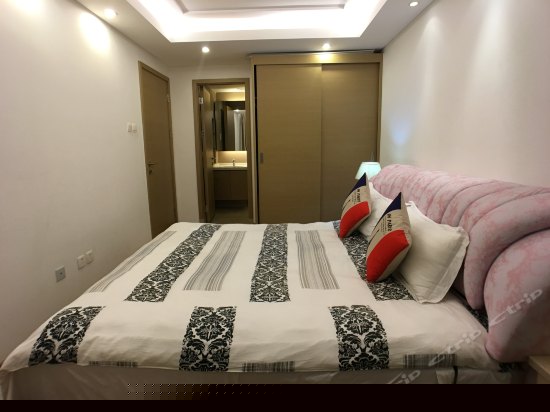 96平米2室居家套房