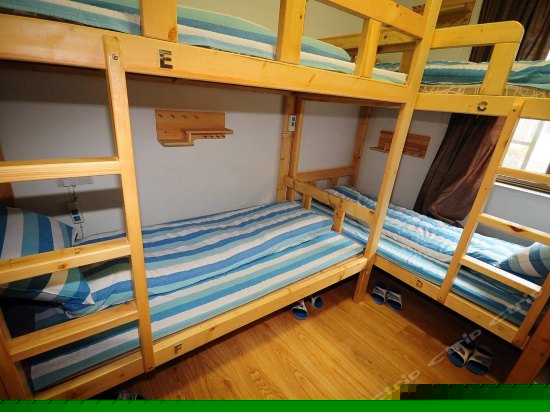 男生四人间床位(单铺价)(公卫)(内宾)