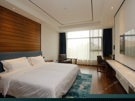 清香如梅浴缸大床房