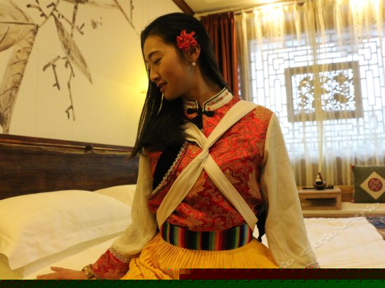 庭院东厢大床房