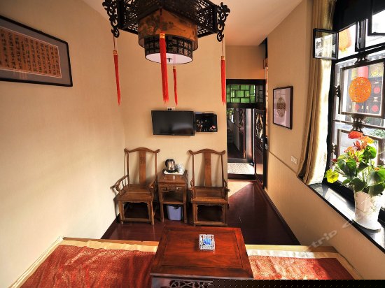 豪华明清家庭房